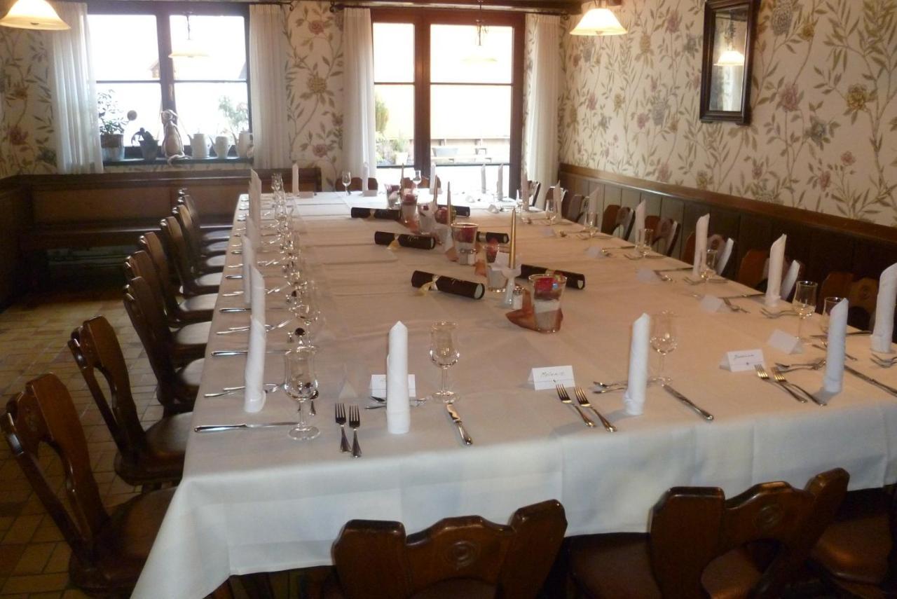 Hotel Ehinger Rose Эинген Экстерьер фото