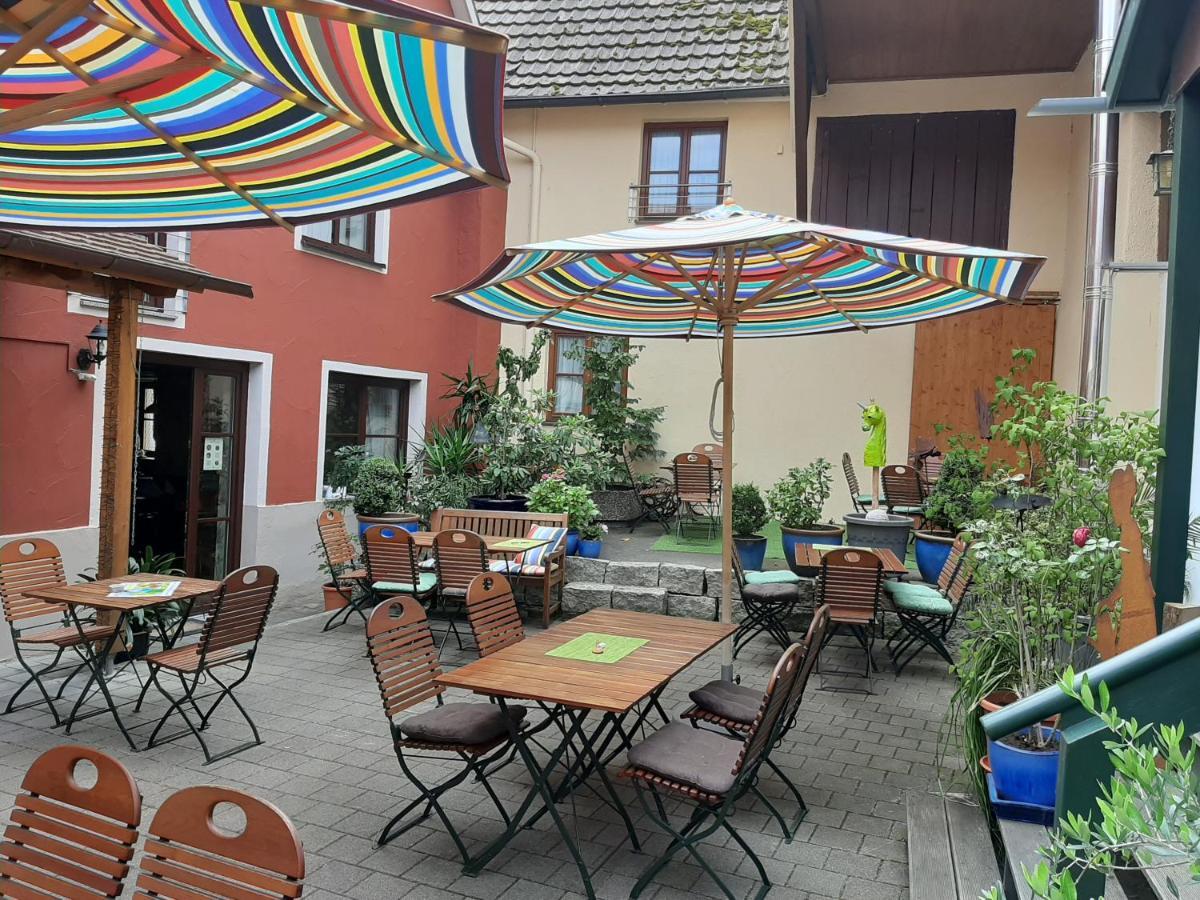 Hotel Ehinger Rose Эинген Экстерьер фото
