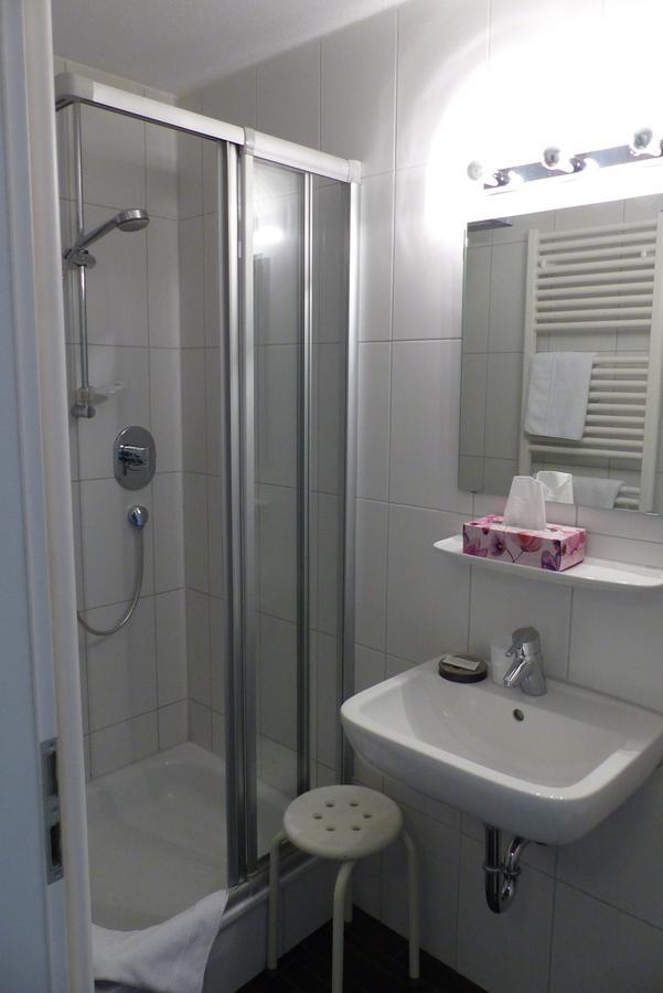 Hotel Ehinger Rose Эинген Экстерьер фото